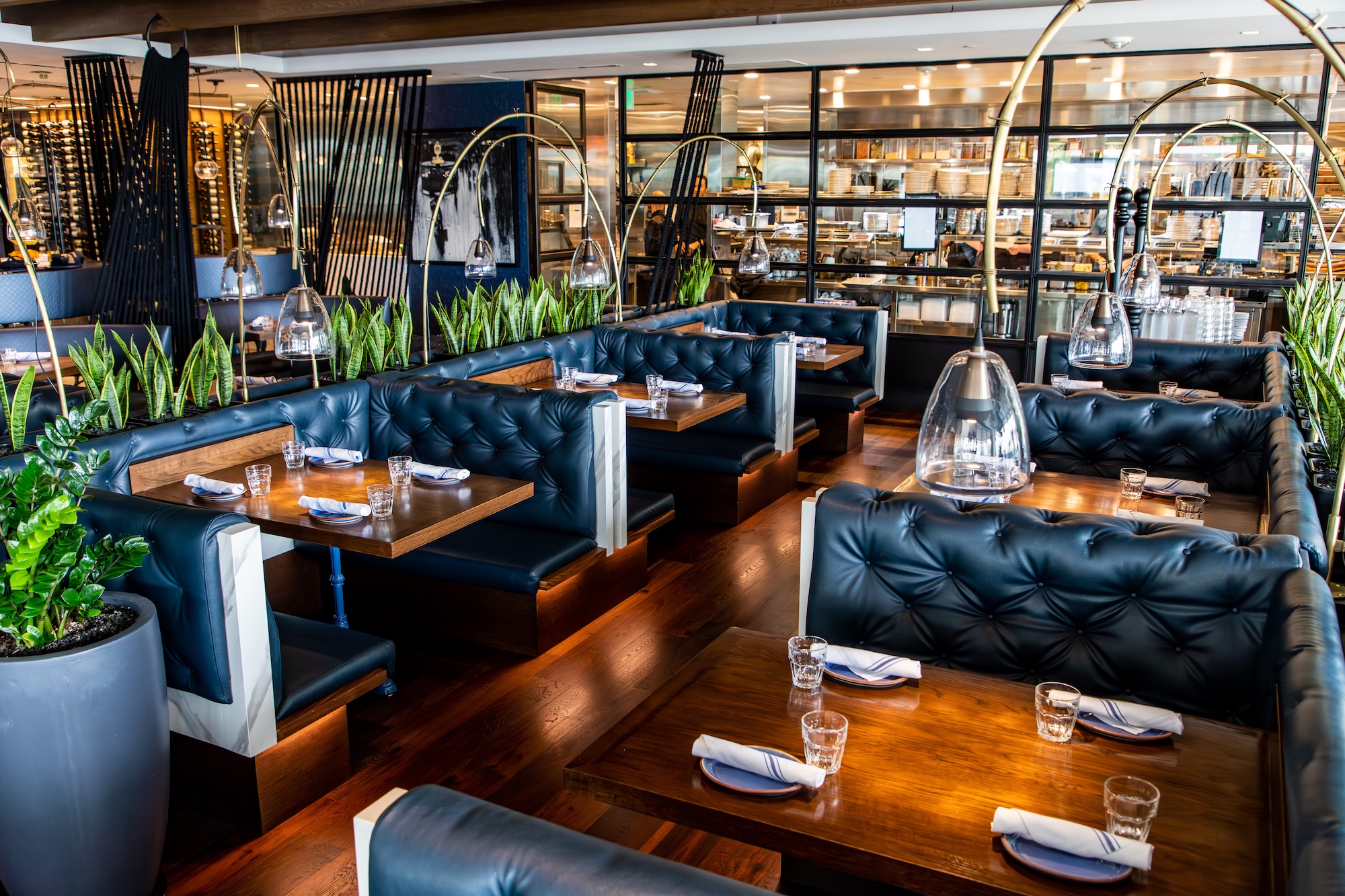 Ospi Brentwood main dining room